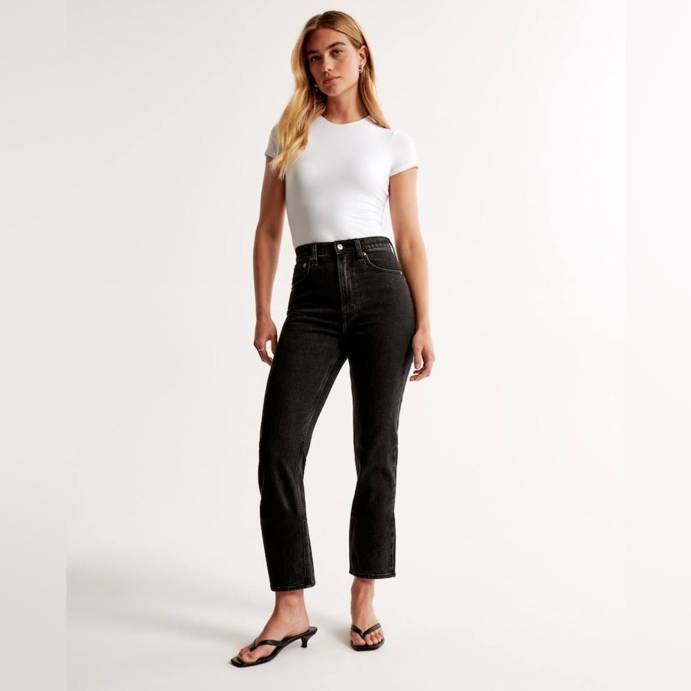Abercrombie Ultra High Rise Straight Ankle Jean